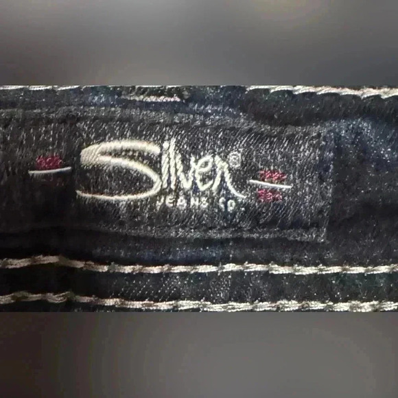 Silvers Suki Mid Rise Slim Bootcut Jeans - Picture 6 of 8